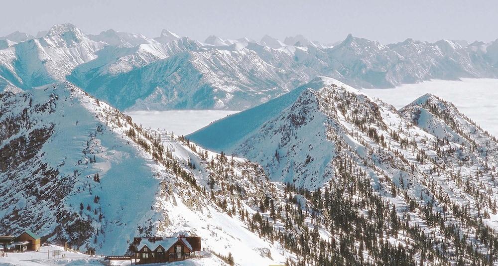 Glacier Mountaineer Lodge Golden Luaran gambar